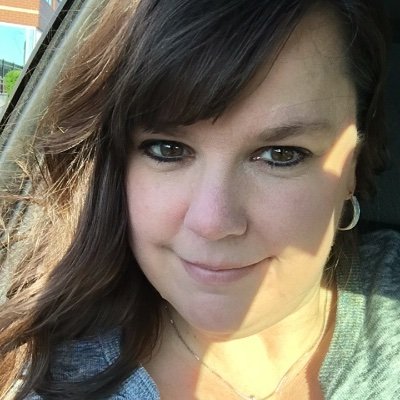 Profile Picture of Lisa DeBord (@LisaDeBord) on Twitter