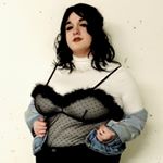 Profile Picture of h.🦇 (@haleycurly) on Instagram