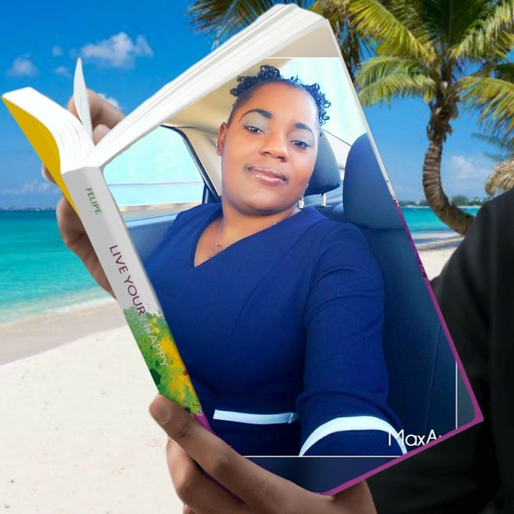 Profile Picture of Fenite Joseph (@fenite) on Poshmark