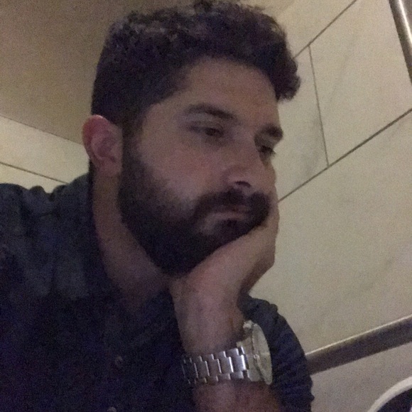 Profile Picture of Mike Fattaleh (@mgfattaleh) on Poshmark