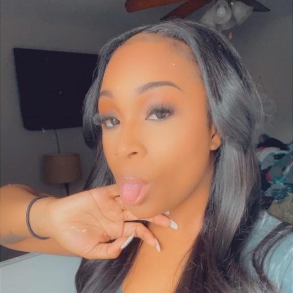 Profile Picture of Tierre Mclendon (@tierremclendon) on Poshmark