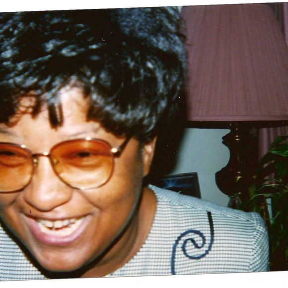 Profile Picture of Rita Bradby (@rbradby) on Poshmark