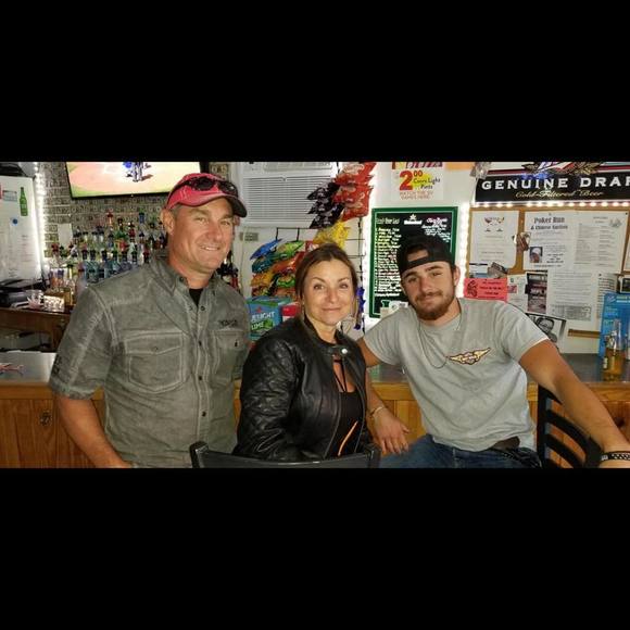 Profile Picture of Joey Streeter (@jstreet81999) on Poshmark