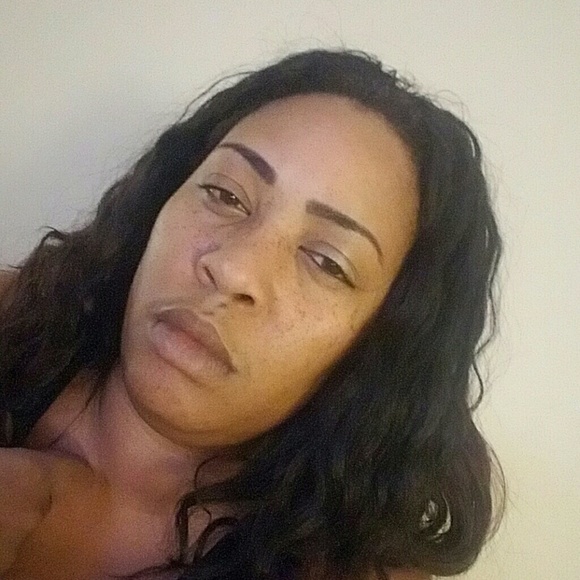 Profile Picture of Nakeisha Washington (@onelove7878) on Poshmark