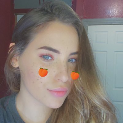 Profile Picture of Mar (@marissa__anaya) on Twitter