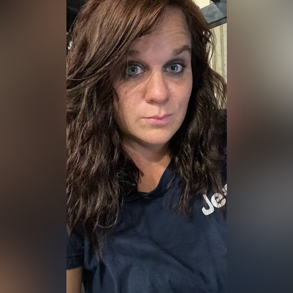 Profile Picture of Jessica Billa (@jescabilla) on Poshmark