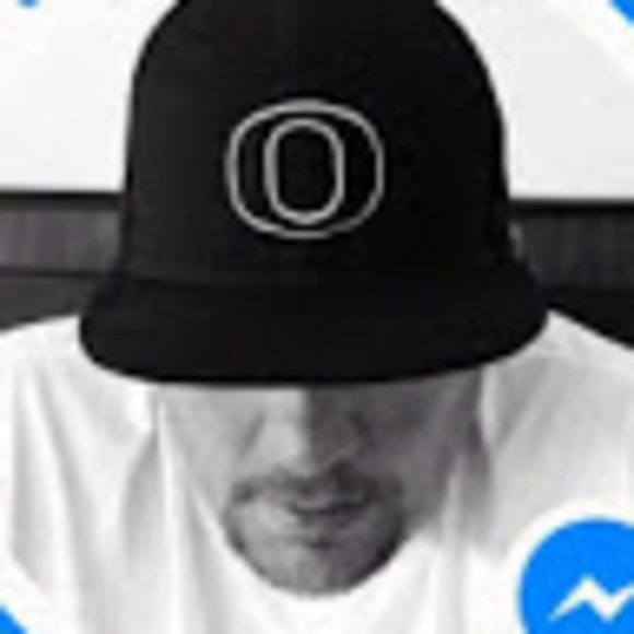 Profile Picture of Josh Howden (@josh_howden) on Poshmark