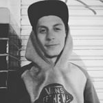 Profile Picture of ~larson (@bernardilarson) on Instagram