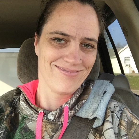 Jessica Bressan - Poshmark Profile Picture of Jessica Bressan (@fairyfly83) on Poshmark