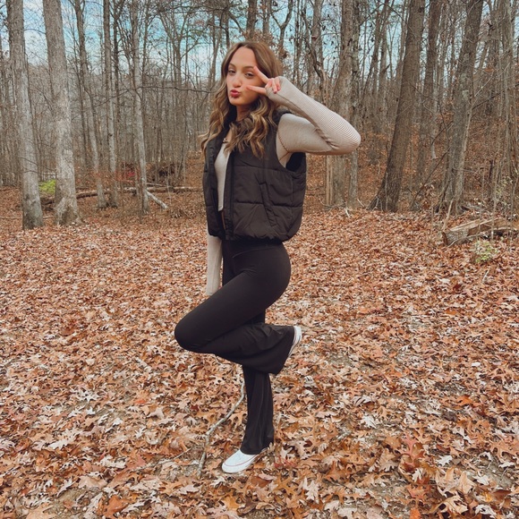 Profile Picture of Michaela Hornung (@michaela1214) on Poshmark