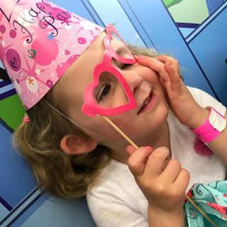 Profile Picture of Robert Bourke (@1wingnut) on Facebook