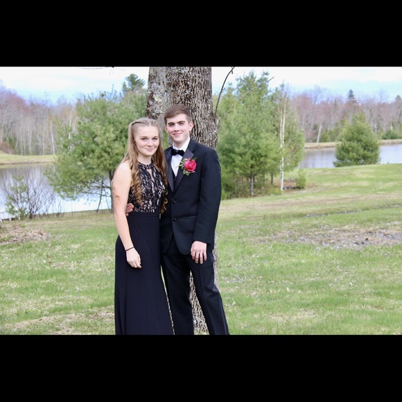 Profile Picture of Jonathan Christopher (@jchris19) on Poshmark