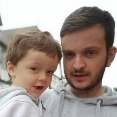 Profile Picture of Steve Bratt (@Bratto90) on Twitter