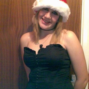 Profile Picture of Jess Uzzell (@xxstarxgazerxx) on Myspace