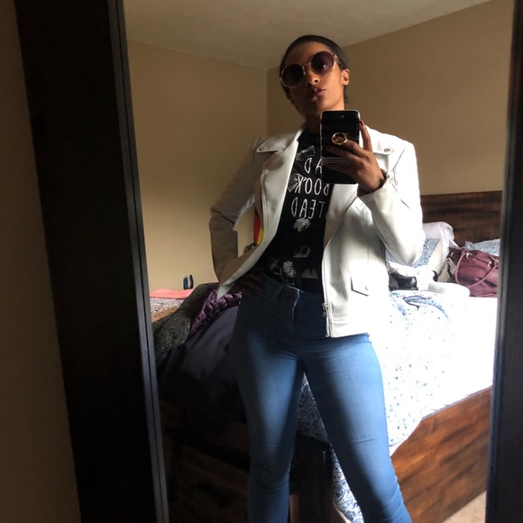 Profile Picture of Treva Spinks (@wavingplan12) on Poshmark