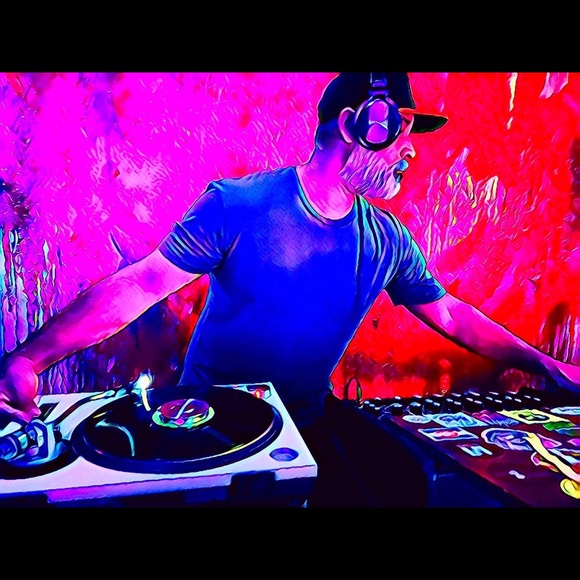 Profile Picture of Michael Perez (@michaelperez884) on Poshmark