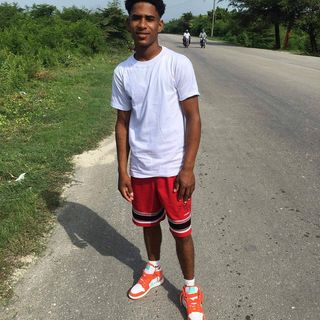 Profile Picture of Javier  Lebron (@javier_lebron17) on Instagram