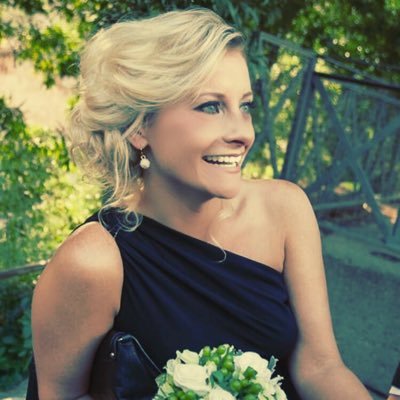 Profile Picture of Jennifer L Mathieu (@JenLMathieu) on Twitter
