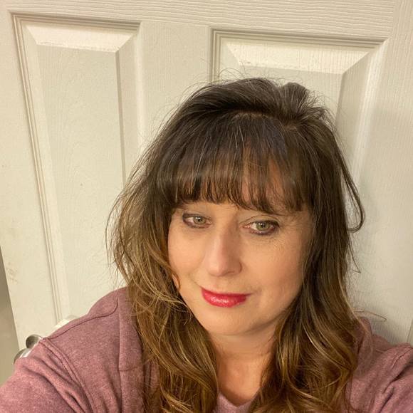 Elissa Lyerly - Poshmark Profile Picture of Elissa Lyerly (@elissalyerly) on Poshmark