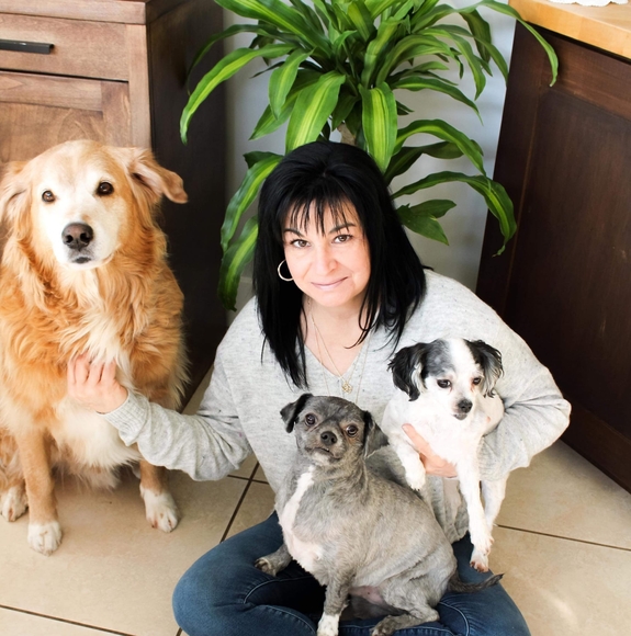 Profile Picture of Sylvie Grenon (@grenonsylvie) on Poshmark