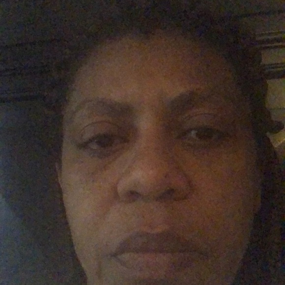 Profile Picture of Porsha Eatmon (@peatmon) on Poshmark