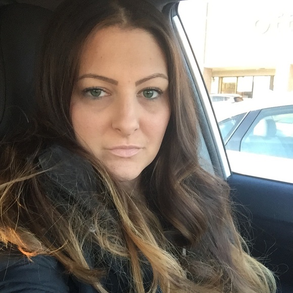 Profile Picture of Daniela Milojevic (@dacanico03) on Poshmark