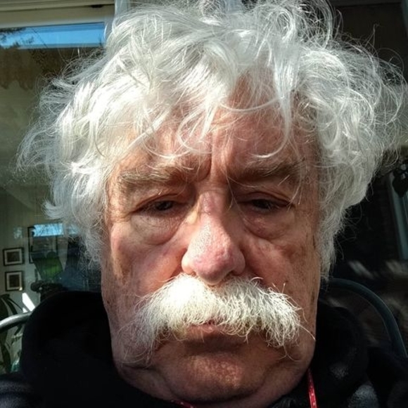 Profile Picture of Robert Thivierge (@dociaido) on Poshmark