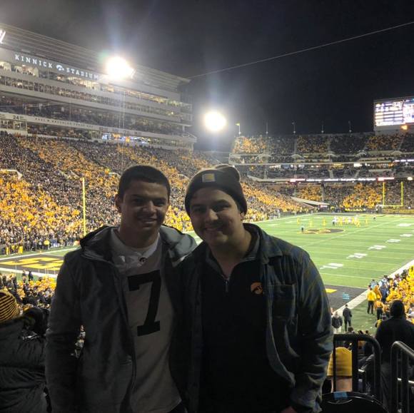 Profile Picture of Enrique Aburto (@enrique1933) on Poshmark