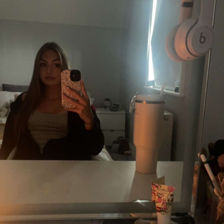 Profile Picture of eloisaaa (@eloisagracee) on Tiktok