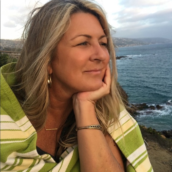 Profile Picture of Linda Ciulla (@lsciulla) on Poshmark