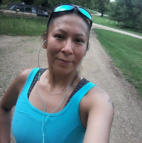 Profile Picture of Donnielle Wanatee (@donniellew) on Poshmark