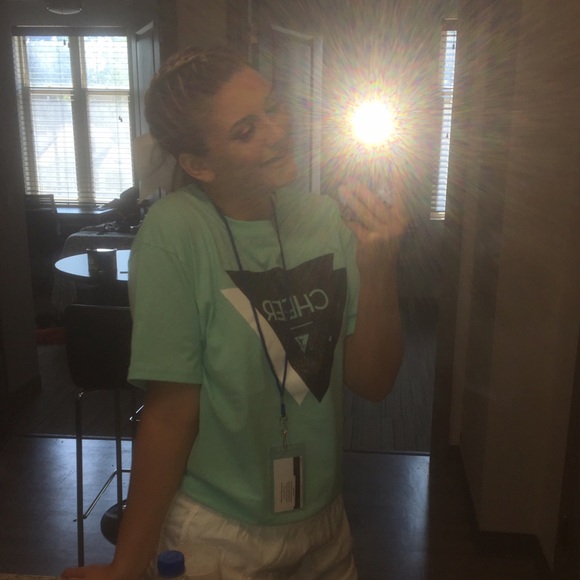 Kaylan Brown - Poshmark Profile Picture of Kaylan Brown (@kaylan111) on Poshmark