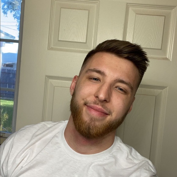 Profile Picture of Tanner Craig (@tanner_craig) on Poshmark