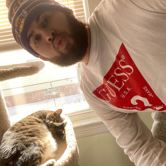 Profile Picture of Tim Bogdanov (@timbogdanov) on Poshmark