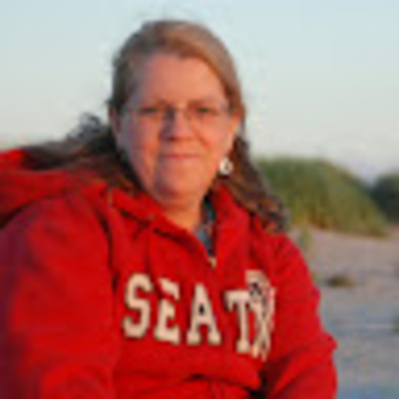 Profile Picture of Kathy Roberts morse (@kathymorse24) on Poshmark