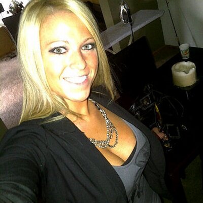 Profile Picture of Bree Schmidt (@breezieFbabie) on Twitter