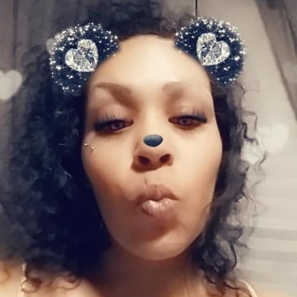 Profile Picture of Bianca Nealy (@msbianca214) on Poshmark