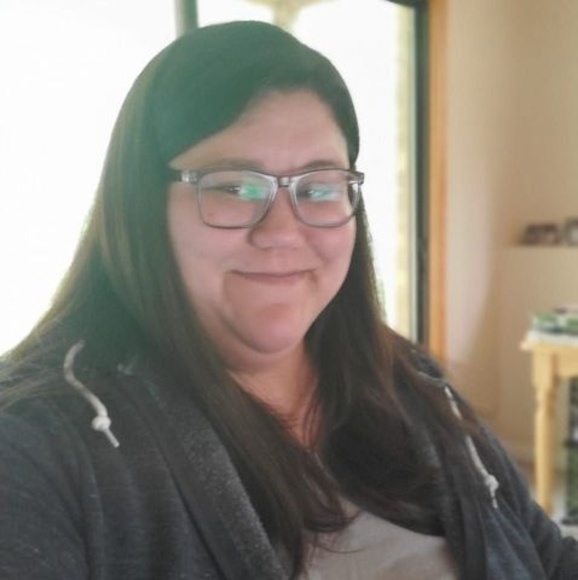 Profile Picture of Alisha Volaric (@asvolaric) on Poshmark