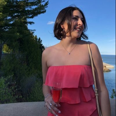 Profile Picture of Marie-Laurence La Roche (@MarieLaurenceL5) on Twitter