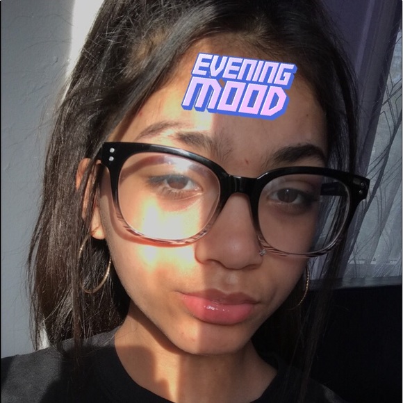 Profile Picture of M Bandoo (@mbandoo) on Poshmark