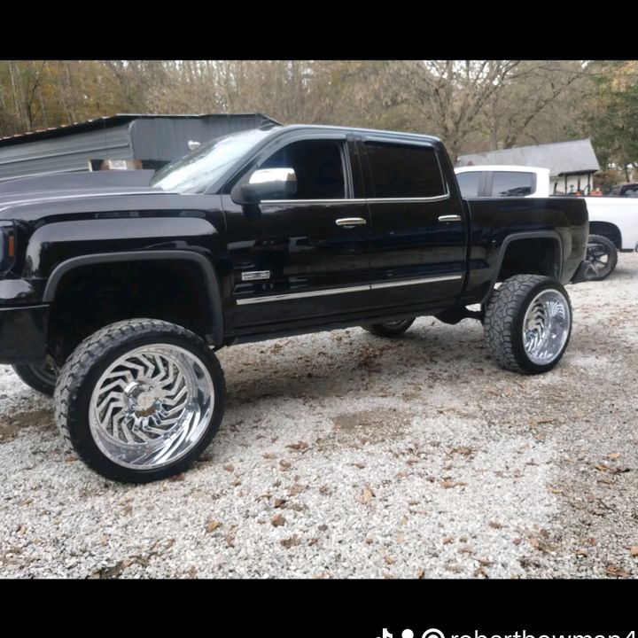 Profile Picture of Robert Bowman (@robertbowman40) on Tiktok