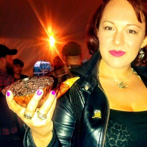 Profile Picture of Maria Athanasselis (@pixima) on Poshmark