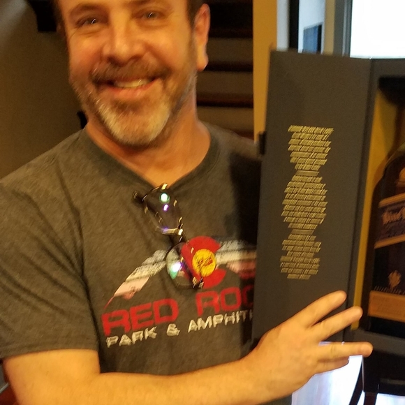 Profile Picture of David Walcoff (@davidwalcoff) on Poshmark