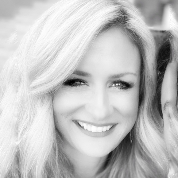 Christina Schoenberger - Poshmark Profile Picture of Christina Schoenberger (@christistew) on Poshmark