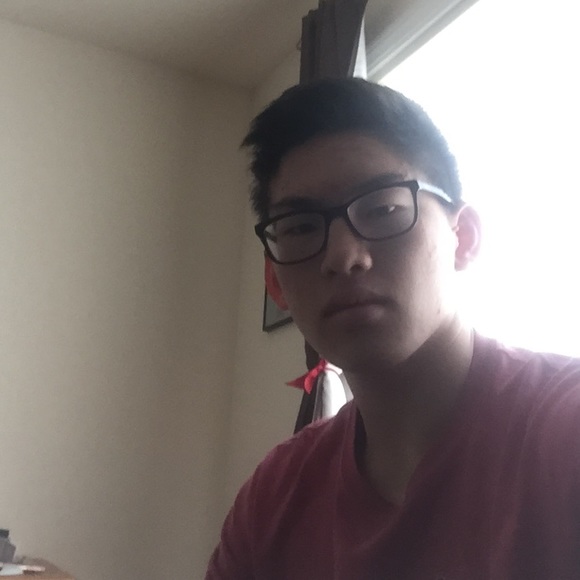 Profile Picture of Lawrence Zhang (@lzzhang) on Poshmark