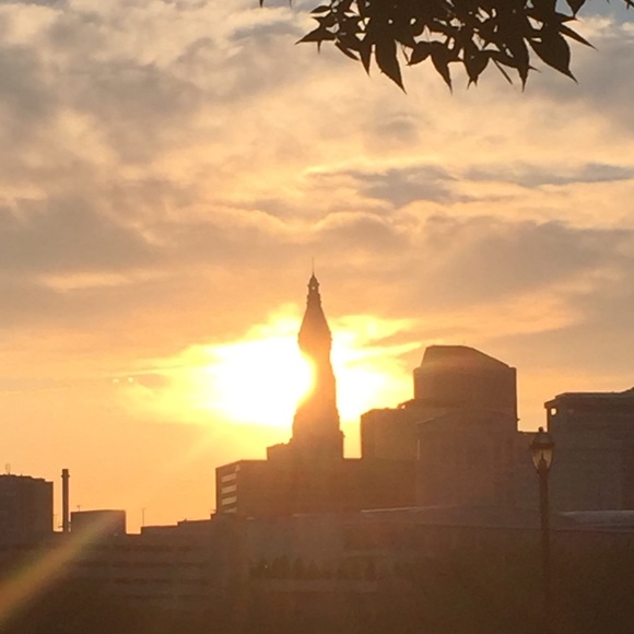 Profile Picture of Alice Anderson (@prettyseldom) on Poshmark