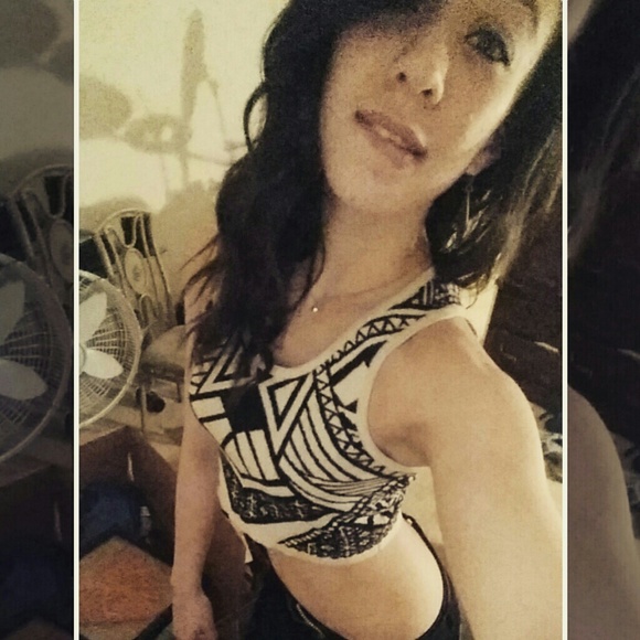 Ellexus Banfill - Poshmark Profile Picture of Ellexus Banfill (@cellexus) on Poshmark