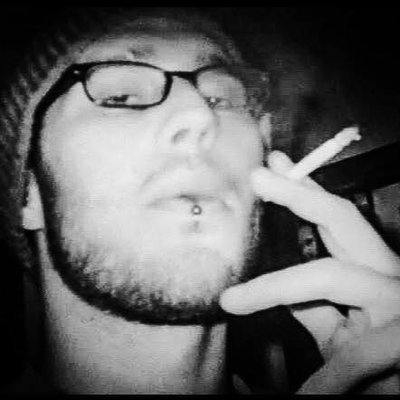 Profile Picture of Tony Shanholtz (@mop46n2) on Twitter