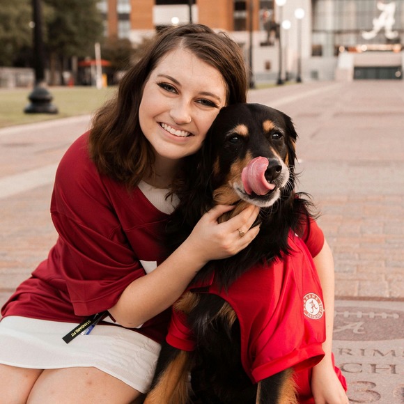 Profile Picture of Carley Sebren (@carbar98) on Poshmark