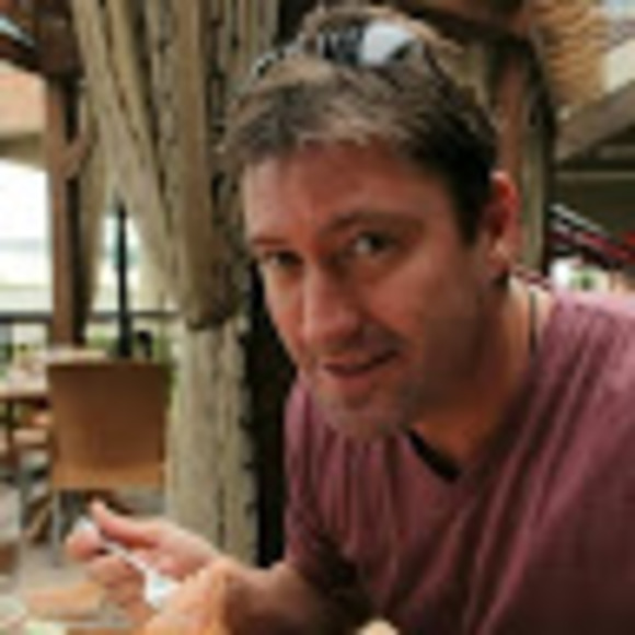 Profile Picture of Michael Jones (@mjeleveninc) on Poshmark